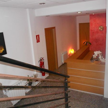 Hostal Ca La Irene Sant Vicens De Castellet Buitenkant foto